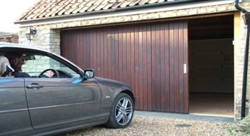 Rundum side sectional door